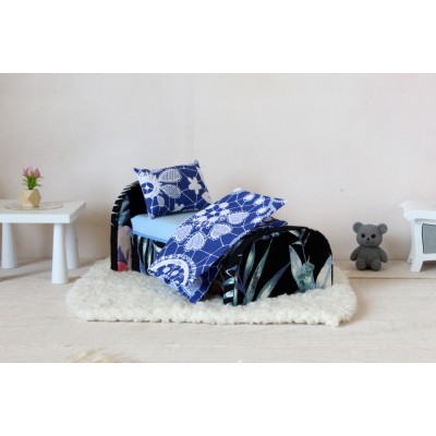 1:8 scale bed violet flowers