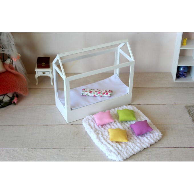 Miniature frame bed, dollhouse wooden canopy 