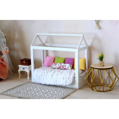 Phicen canopy bed