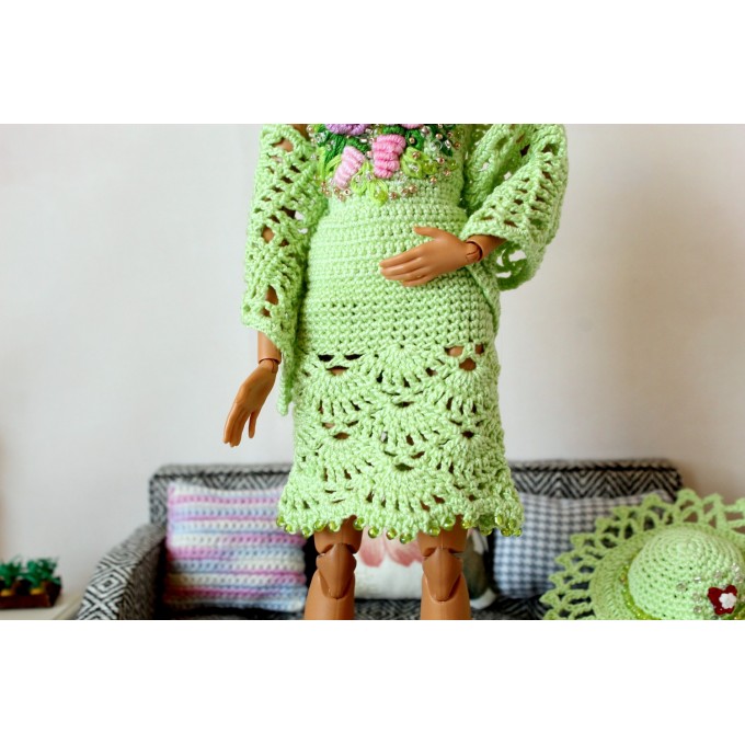 Miniature dress for Barb doll. Green color crochet 