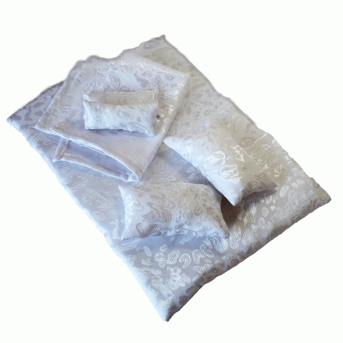 Miniature bedding set 1:6 scale bedspread 