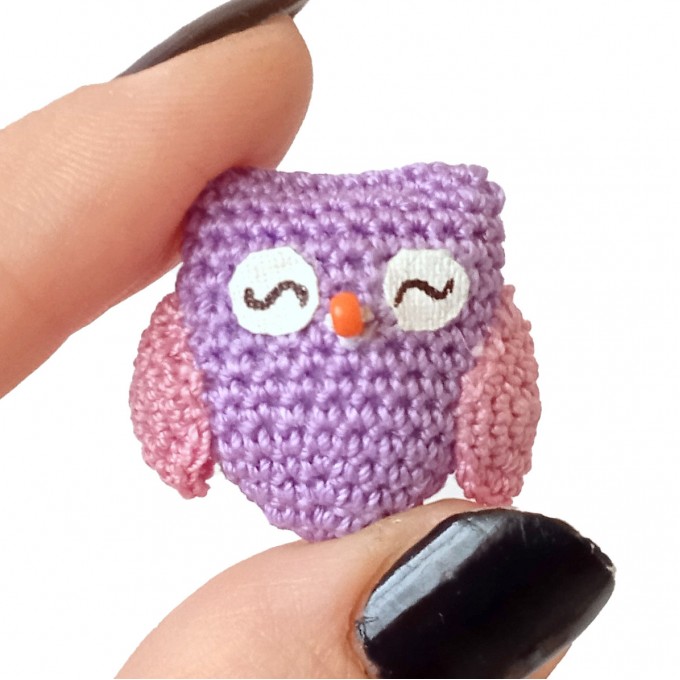 Micro owl figurine. Crochet tiny dollhouse toy for doll