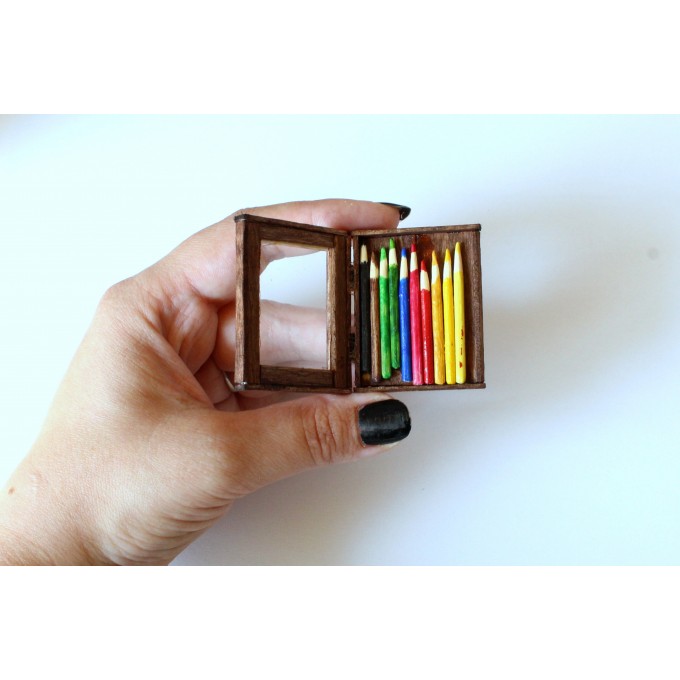 Miniature colored pencils set in the box. NOT WORK