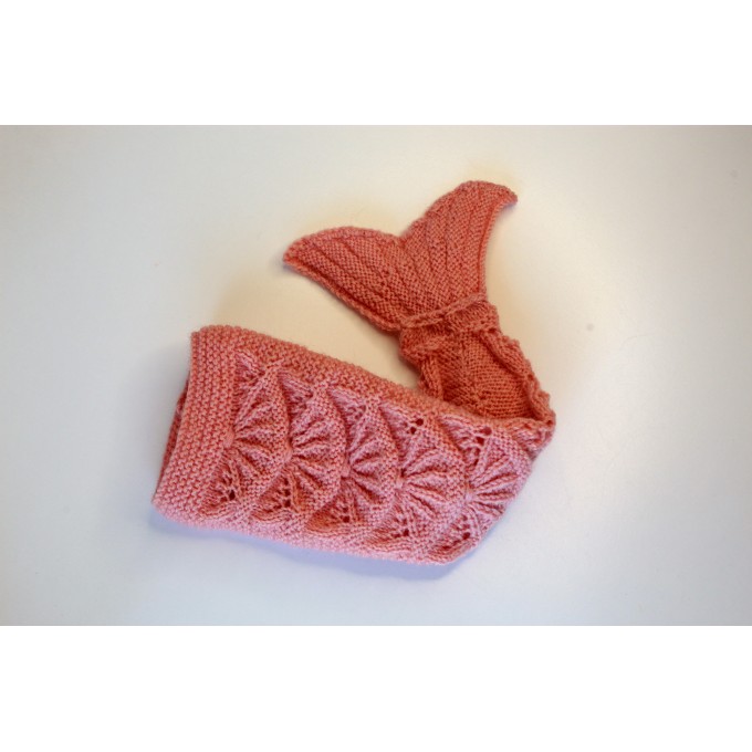 Knitted mermaid tail blanket for dolls, miniature