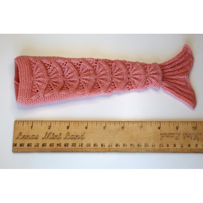 Knitted mermaid tail blanket for dolls, miniature