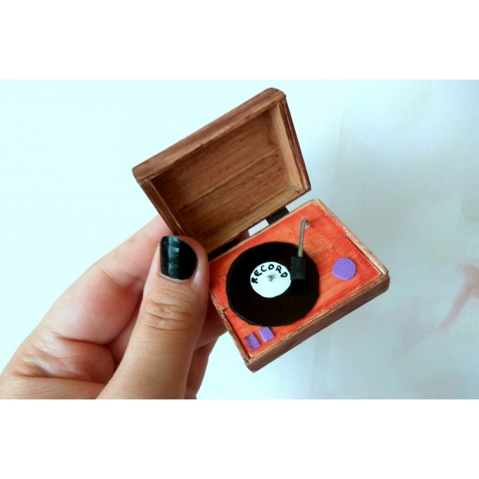 Miniature record player with vinyl record. 1:6 scale dollhouse