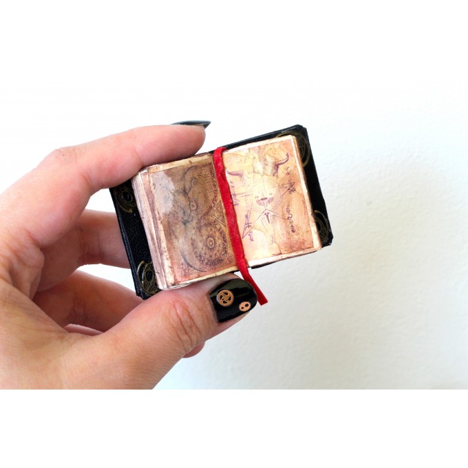 Miniature witch book, 1:6 scale open old pages magic spell