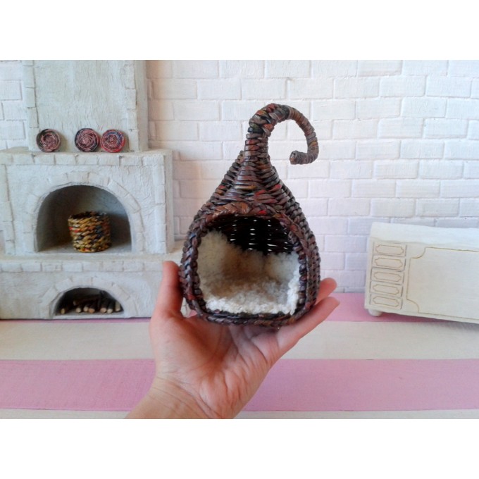 Miniature hanging chair, wicker dollhouse furniture