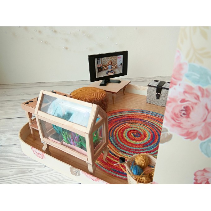 Dollhouse suitcase in 1:12 scale. Knitting lovers 