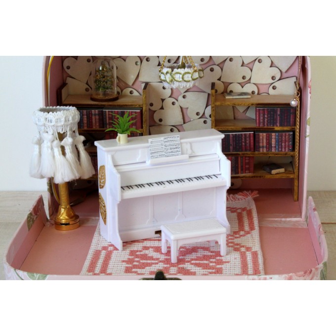 Travel dollhouse in a suitcase 1:12 scale. Room
