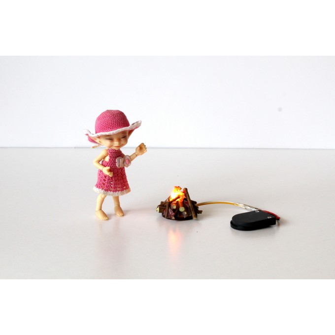 Miniature fire LED light dollhouse 1:12 scale. Camping 
