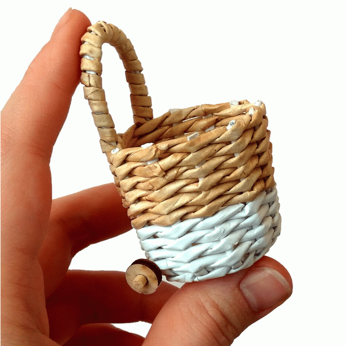 Miniature shopping trolley, basket for toys dollhouse